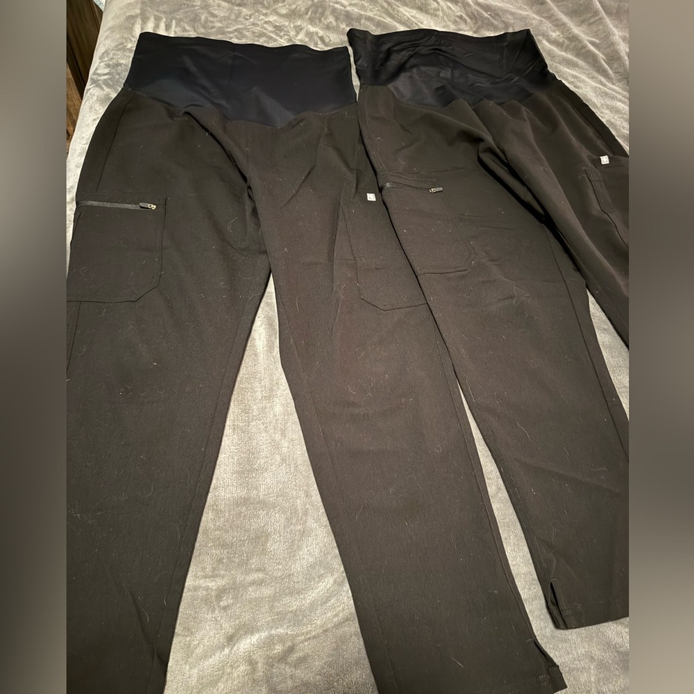 Maternity scrub bottoms